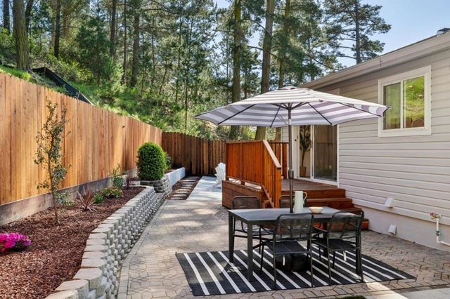 2 Celia Court, Pacifica, CA 94044