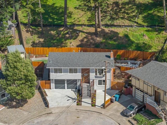 2 Celia Court, Pacifica, CA 94044