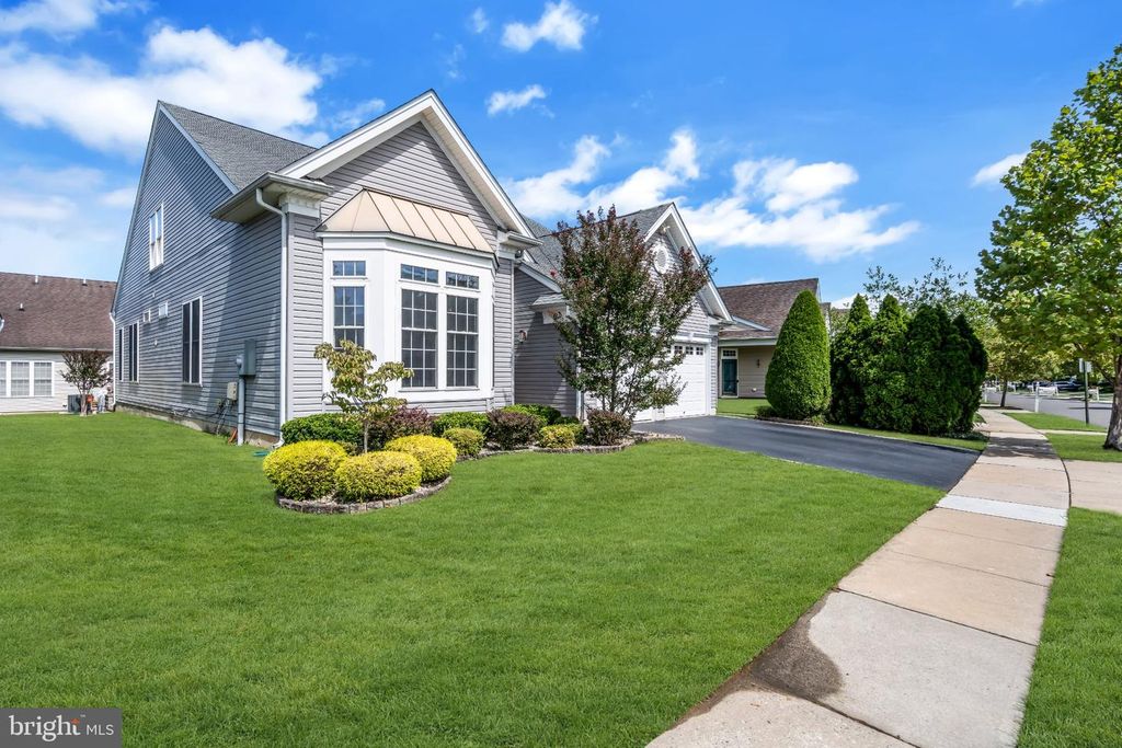 19 GODDARD DR, EAST WINDSOR, NJ 08512 — photo 5