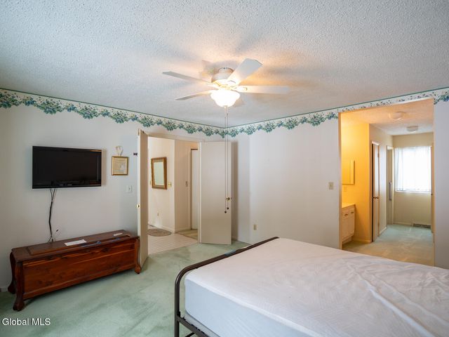 2 Loudonwood East, Colonie, NY 12211