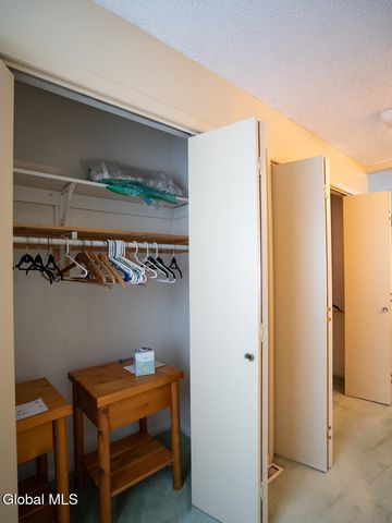 2 Loudonwood East, Colonie, NY 12211