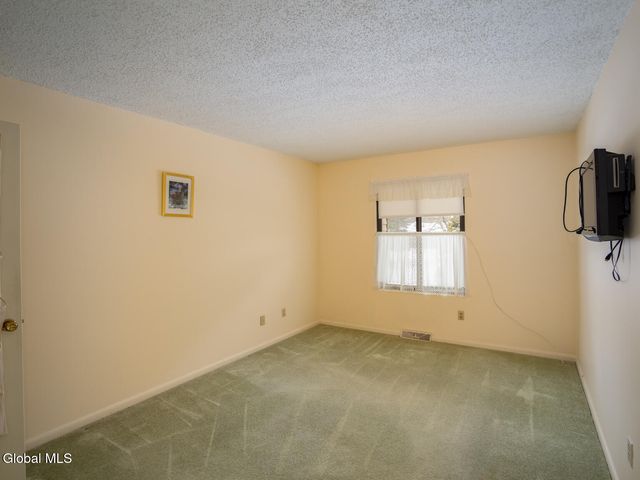 2 Loudonwood East, Colonie, NY 12211