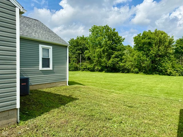 405 E Cowing Drive, Muncie, IN 47303