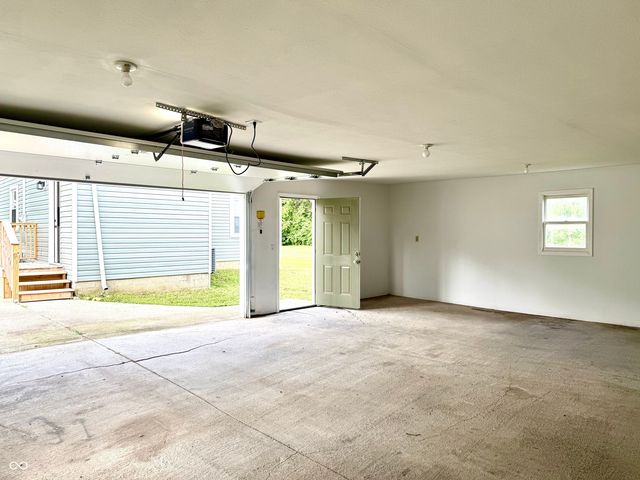 405 E Cowing Drive, Muncie, IN 47303