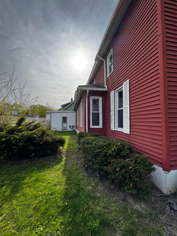 2002 N Carolina Street, Saginaw, MI 48602
