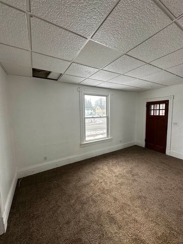 2002 N Carolina Street, Saginaw, MI 48602