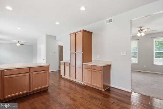 97 PORTSMOUTH CT, Falling Waters, WV 25419