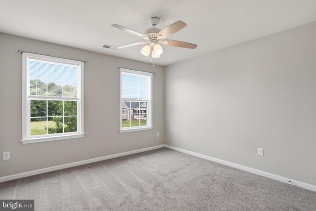 97 PORTSMOUTH CT, Falling Waters, WV 25419