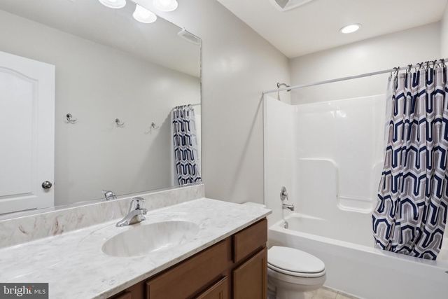 97 PORTSMOUTH CT, Falling Waters, WV 25419