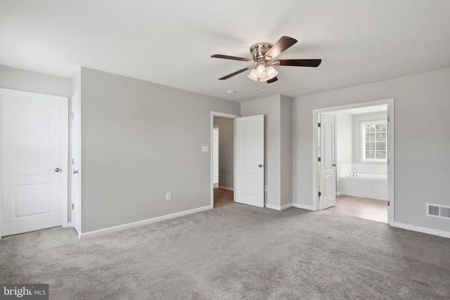 97 PORTSMOUTH CT, Falling Waters, WV 25419
