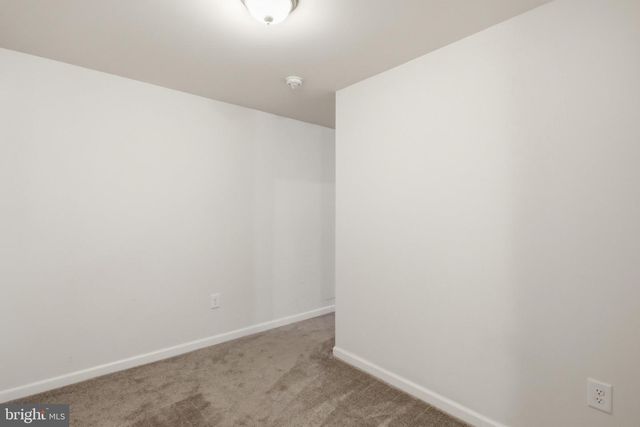 97 PORTSMOUTH CT, Falling Waters, WV 25419