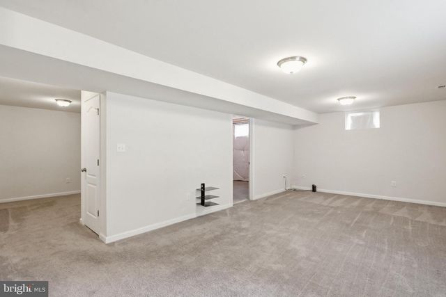 97 PORTSMOUTH CT, Falling Waters, WV 25419