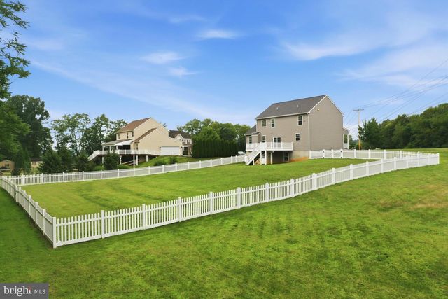 97 PORTSMOUTH CT, Falling Waters, WV 25419