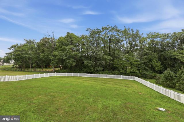 97 PORTSMOUTH CT, Falling Waters, WV 25419