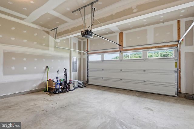 97 PORTSMOUTH CT, Falling Waters, WV 25419