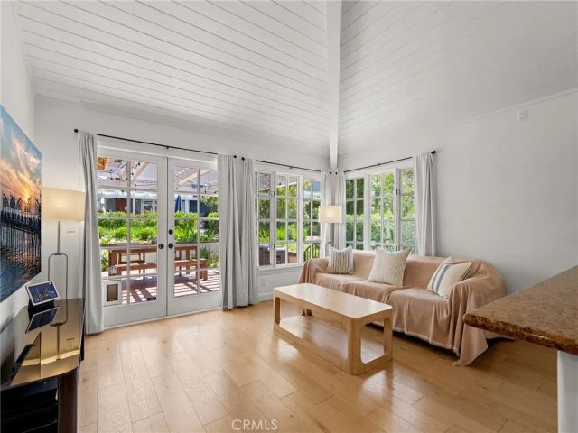 16 Sausalito West, Manhattan Beach, CA 90266