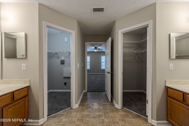 14065 EAGLE FEATHERS Drive, Jacksonville, FL 32226