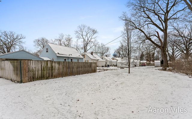 119 Vanderveen Avenue, Holland, MI 49424