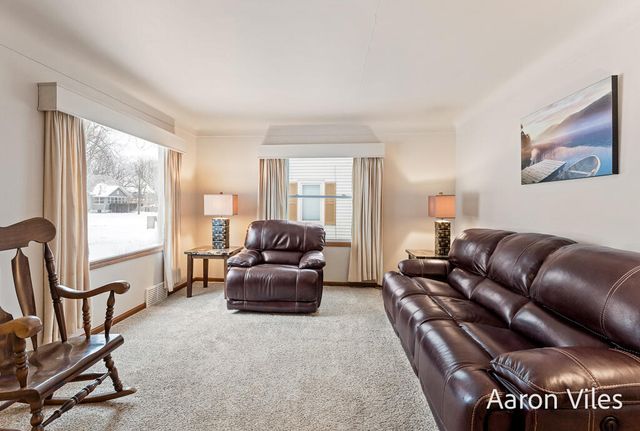 119 Vanderveen Avenue, Holland, MI 49424