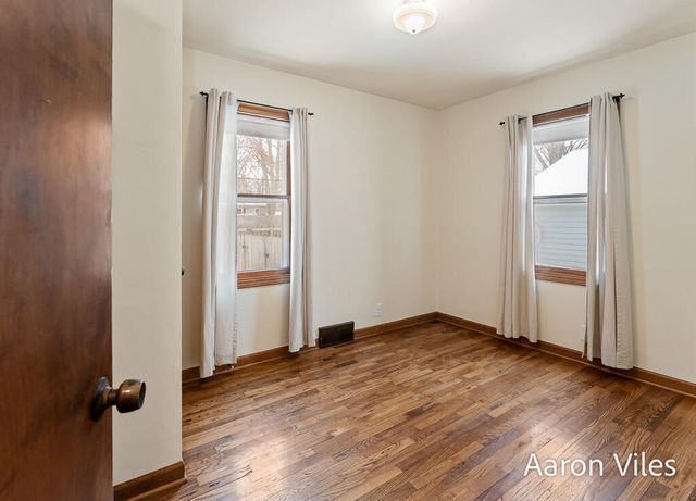 119 Vanderveen Avenue, Holland, MI 49424