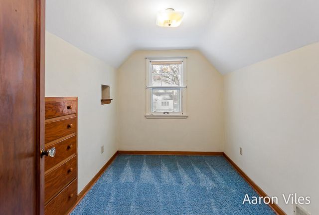 119 Vanderveen Avenue, Holland, MI 49424