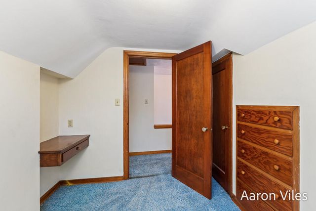 119 Vanderveen Avenue, Holland, MI 49424