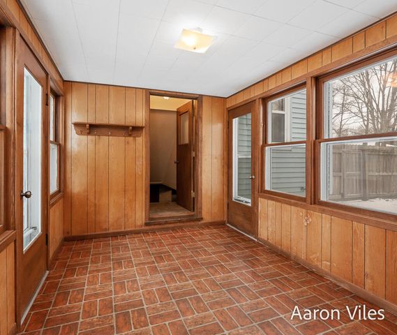 119 Vanderveen Avenue, Holland, MI 49424