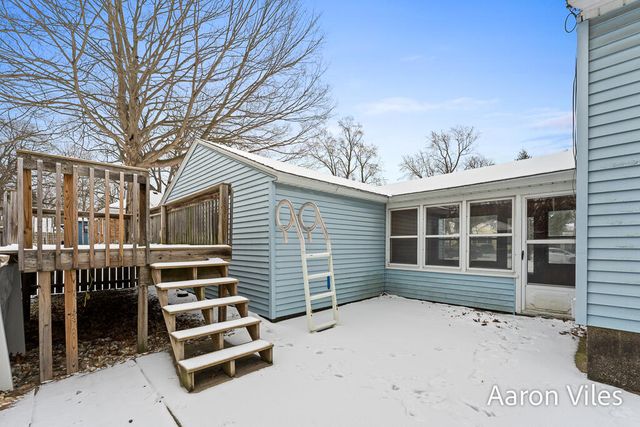 119 Vanderveen Avenue, Holland, MI 49424