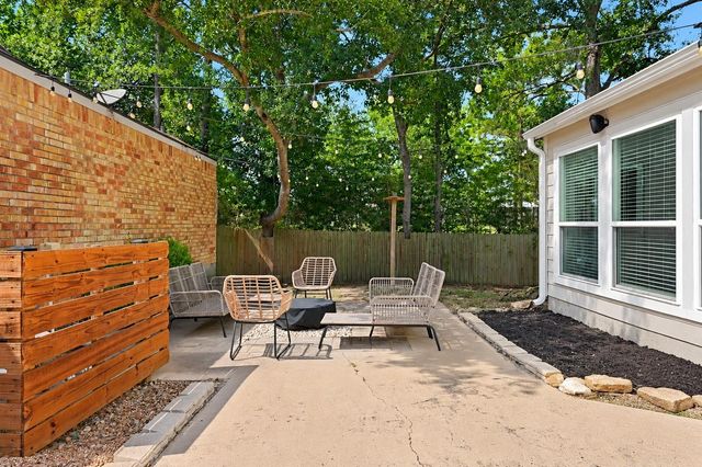 69 Wind Whisper Court, The Woodlands, TX 77380