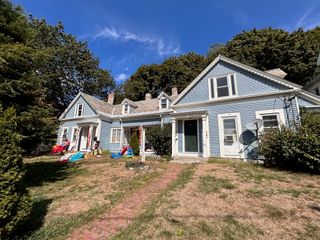 154 Pleasant St, Fitchburg, MA 01420