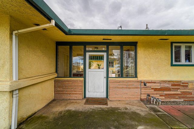 1344 Magnolia Ave, Modesto, CA 95350