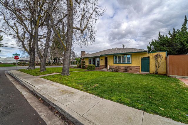 1344 Magnolia Ave, Modesto, CA 95350