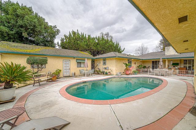 1344 Magnolia Ave, Modesto, CA 95350