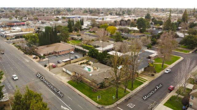 1344 Magnolia Ave, Modesto, CA 95350