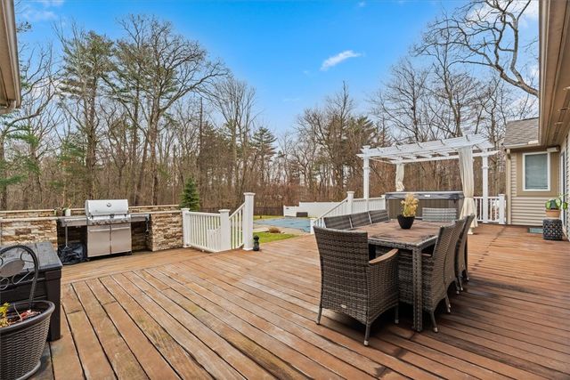 267 Chestnut Street, Seekonk, MA 02771