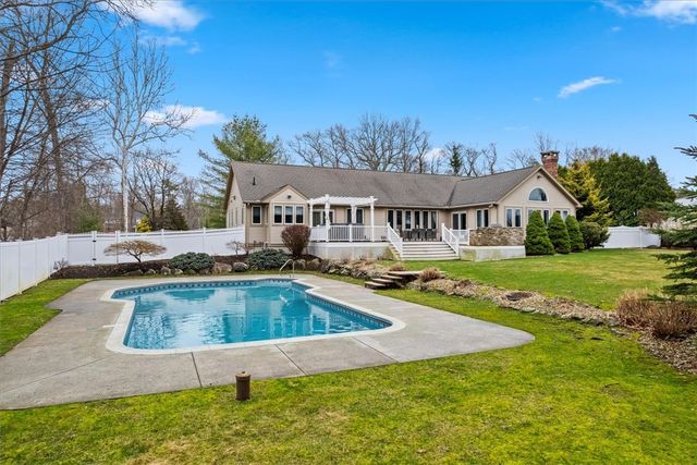267 Chestnut Street, Seekonk, MA 02771