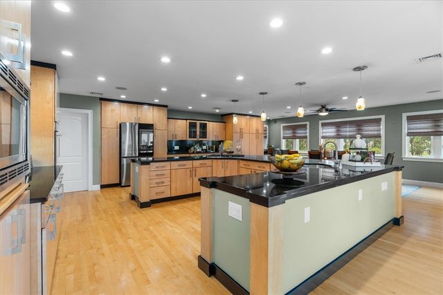 267 Chestnut Street, Seekonk, MA 02771