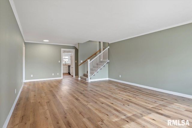 2357 GRINNELL Drive, Springfield, IL 62704