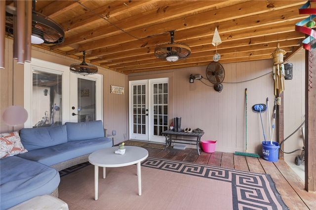 2528 Live Oak St, Ingleside, TX 78362