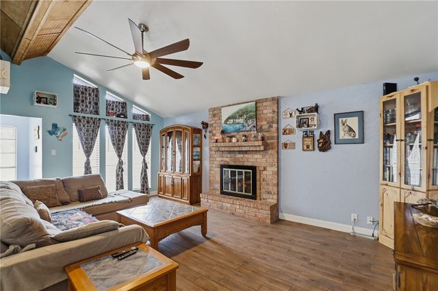 2528 Live Oak St, Ingleside, TX 78362