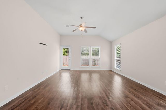 130 Emery Oak Way Way, Huntsville, TX 77320