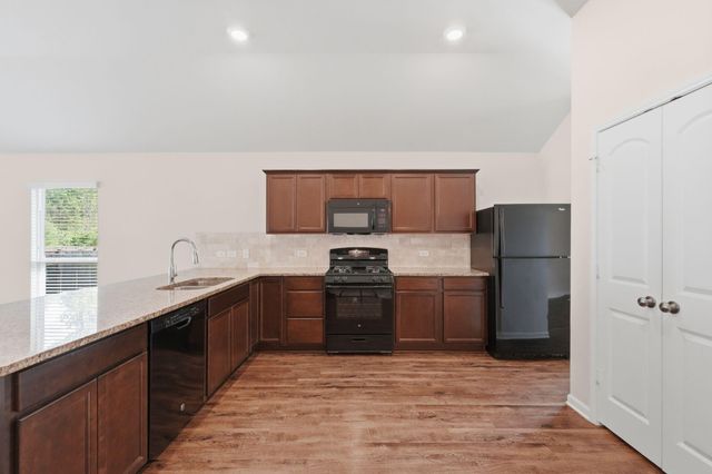 130 Emery Oak Way Way, Huntsville, TX 77320