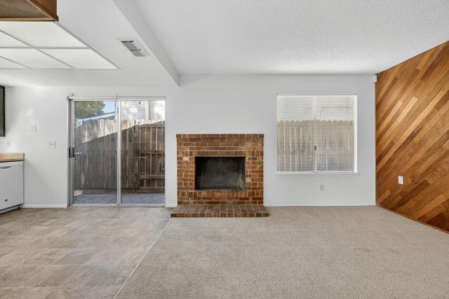 7633 Clement Cir, Sacramento, CA 95828