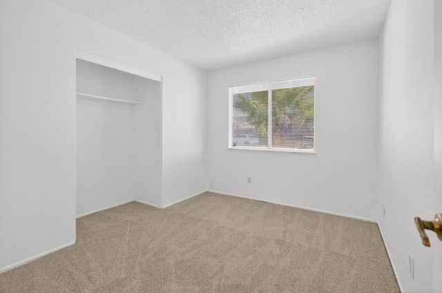 7633 Clement Cir, Sacramento, CA 95828