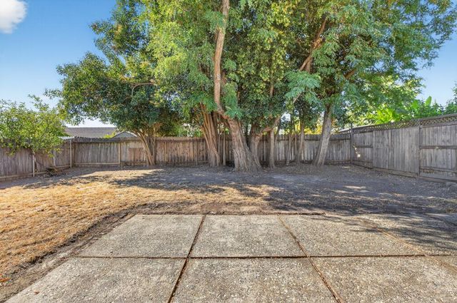 7633 Clement Cir, Sacramento, CA 95828