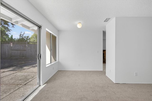 7633 Clement Cir, Sacramento, CA 95828