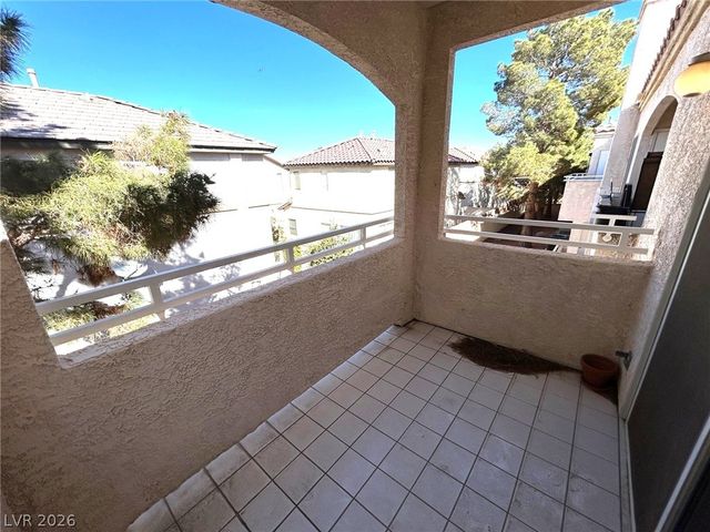1900 North Torrey Pines Drive 217, Las Vegas, NV 89108