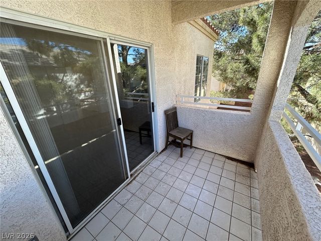 1900 North Torrey Pines Drive 217, Las Vegas, NV 89108