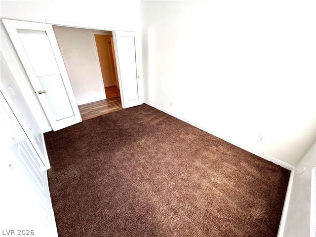 1900 North Torrey Pines Drive 217, Las Vegas, NV 89108