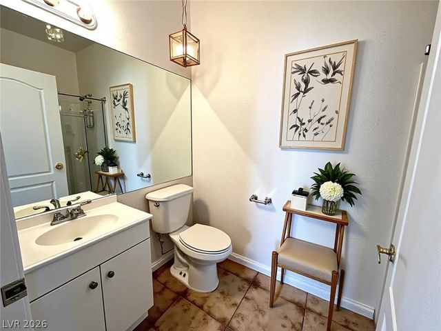 1900 North Torrey Pines Drive 217, Las Vegas, NV 89108